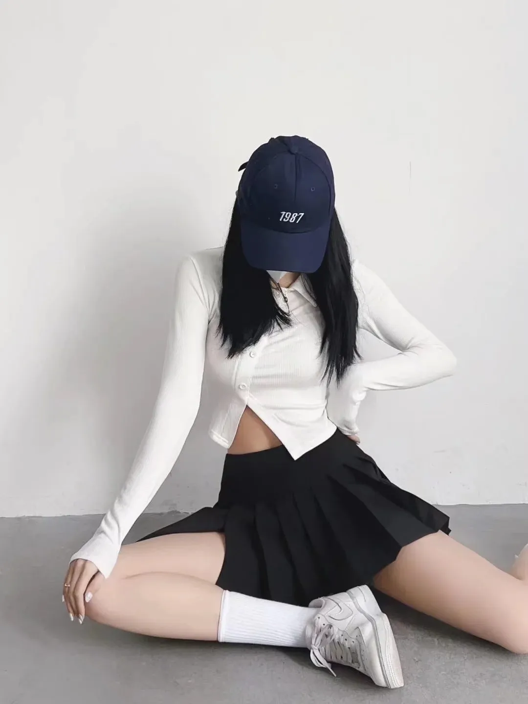2022 Sexy girl side slit pleated skirt high waist with pants new college mini skirt
