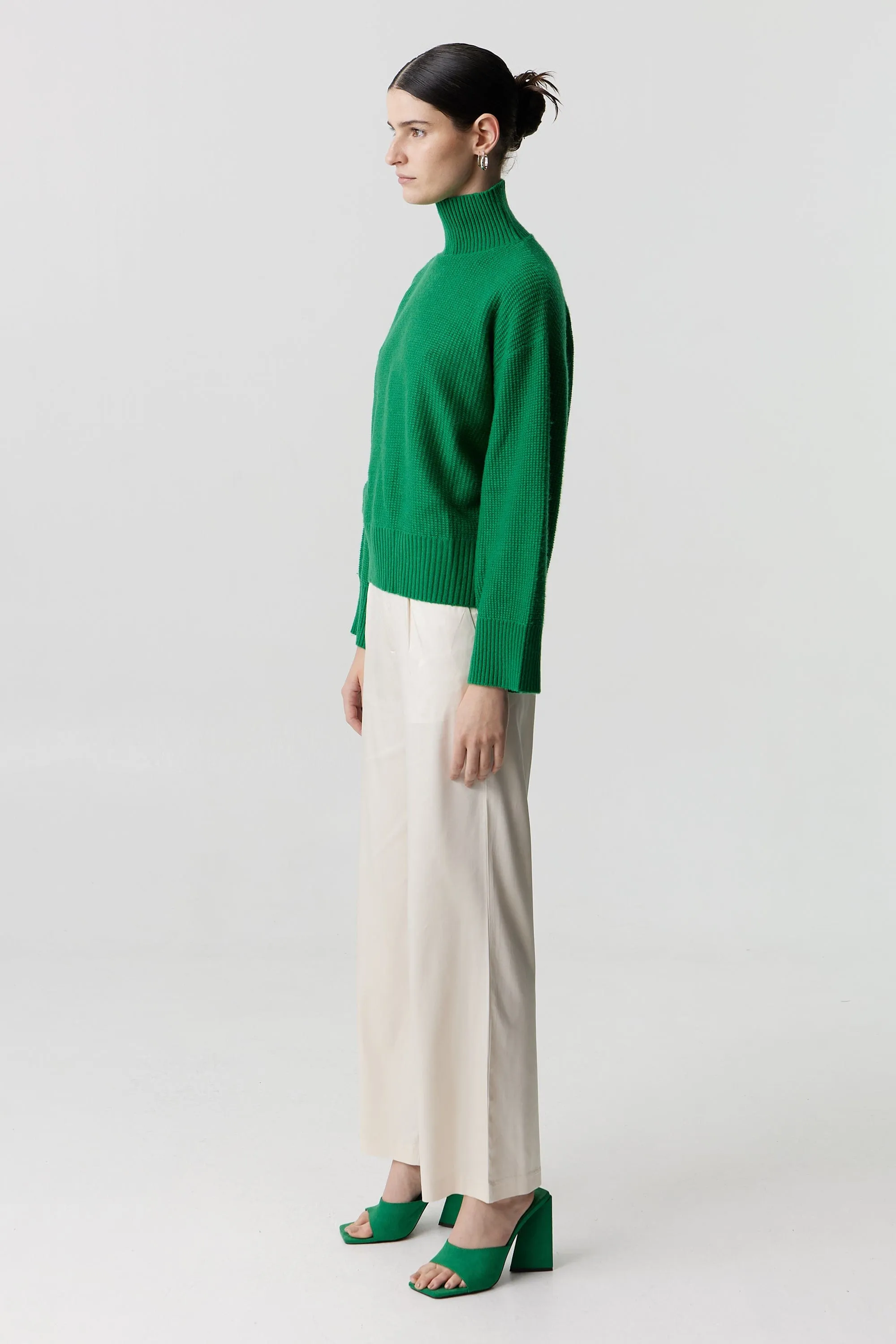 BOUCLE TURTLENECK KNIT | JADE