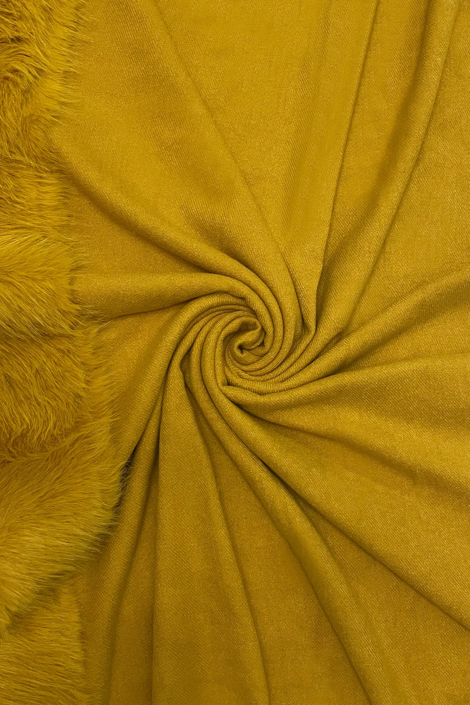 Cosy Faux Fur Trim Tasselled Shawl
