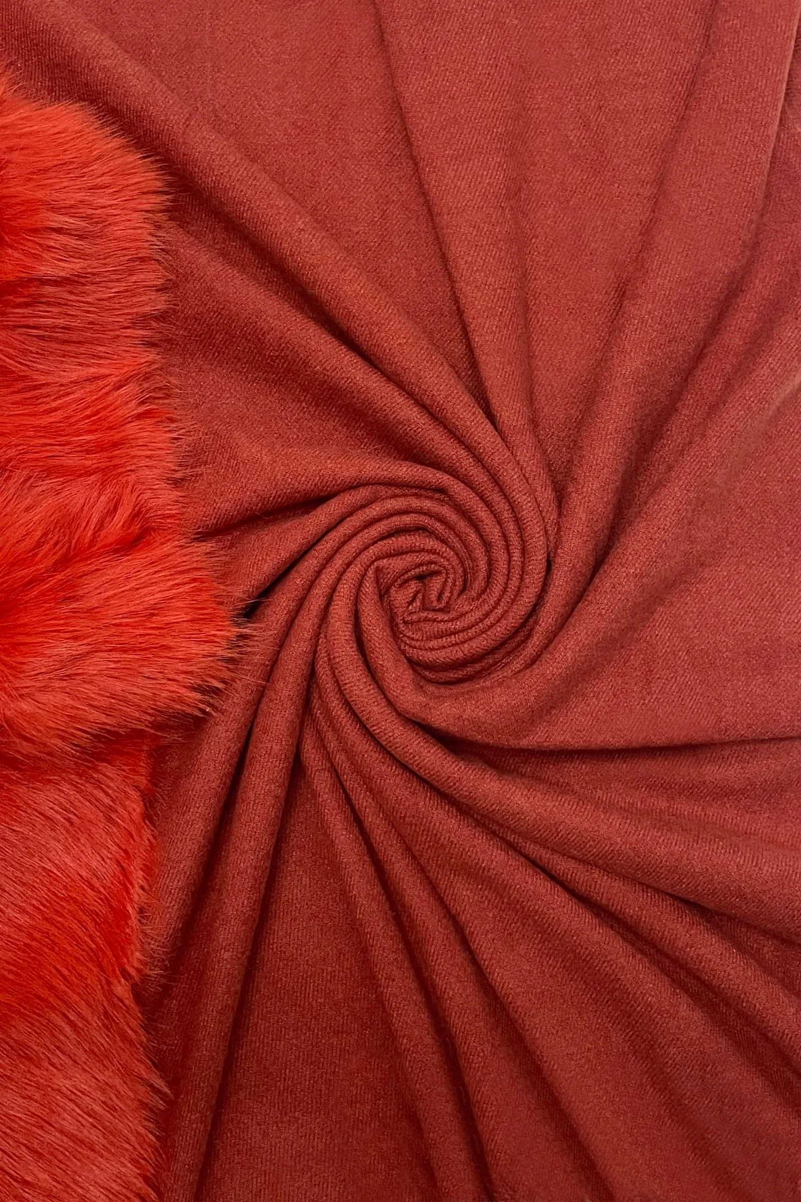 Cosy Faux Fur Trim Tasselled Shawl