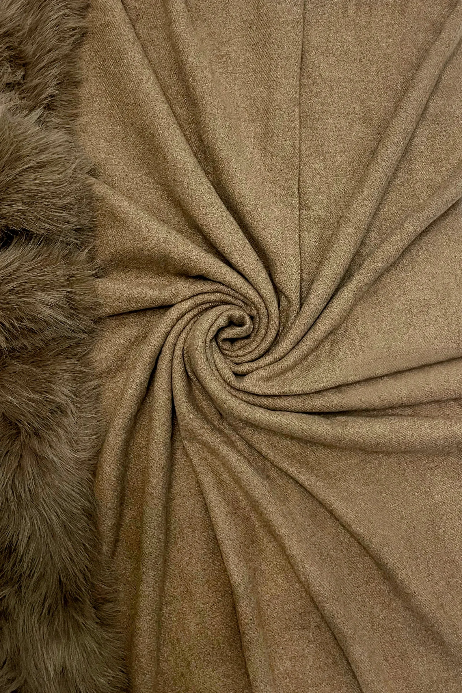 Cosy Faux Fur Trim Tasselled Shawl