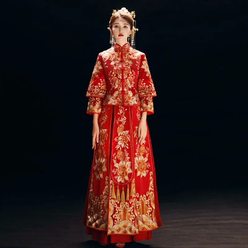 Floral Embroidery Pleated Skirt Traditional Chinese Wedding Suit with Tassels
