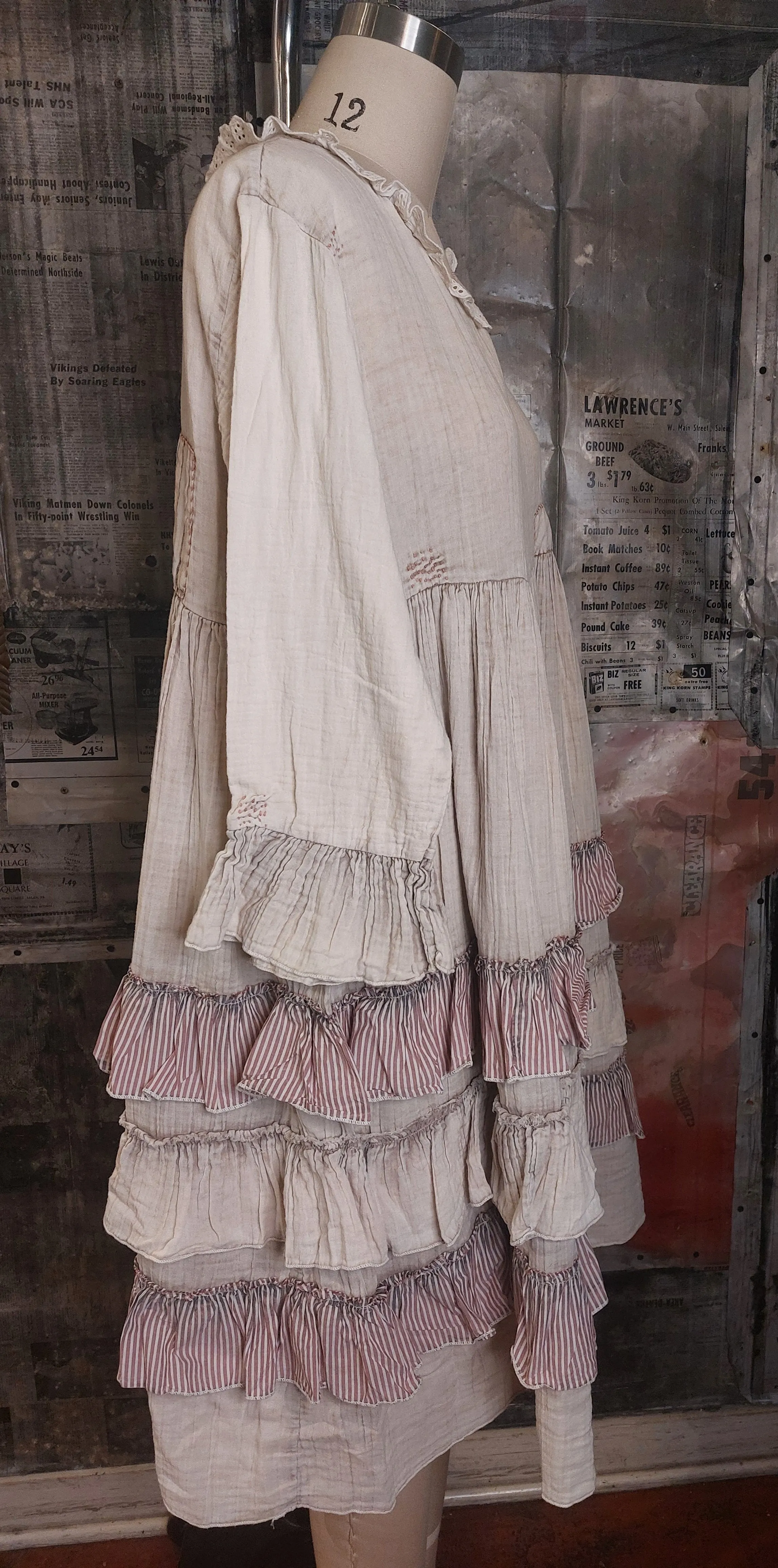 Ruffle Bottom Long Sleeve Dress -Cream/Natural