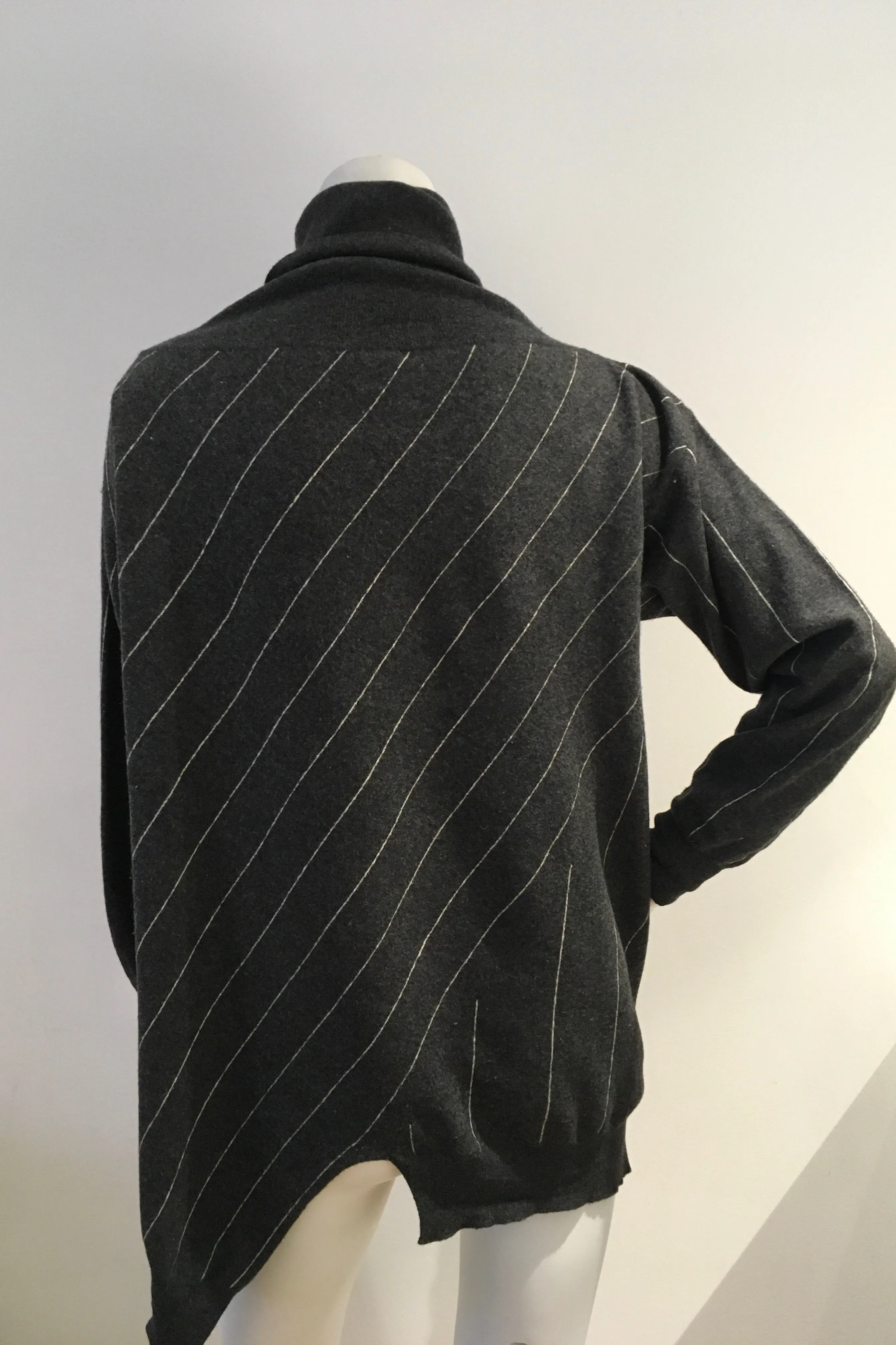 Stella McCartney Pinstripe wool turtleneck sweater jumper Size I 40 S Small ladies