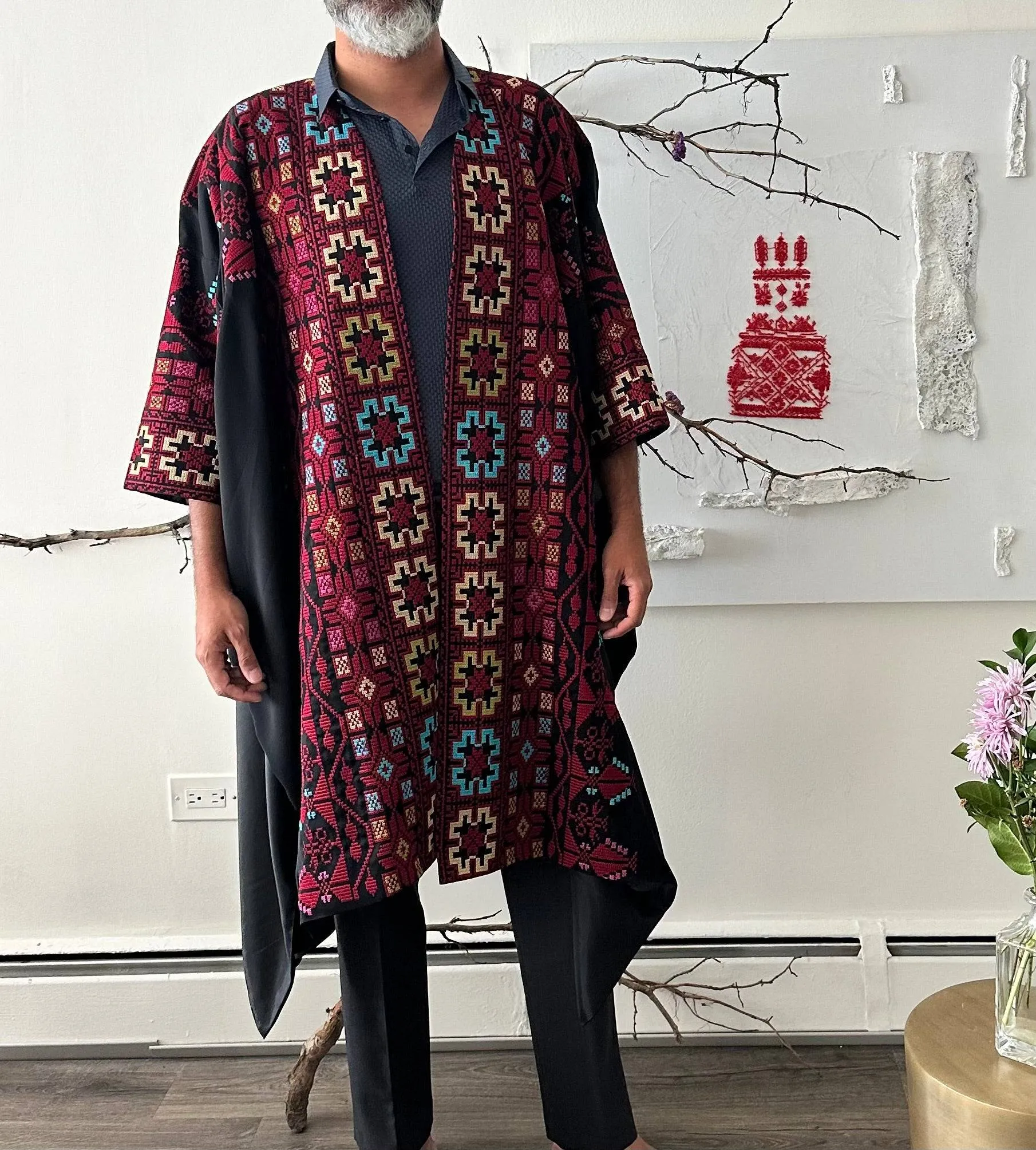 Unisex Essential Poncho – Modern Elegance Meets Versatility