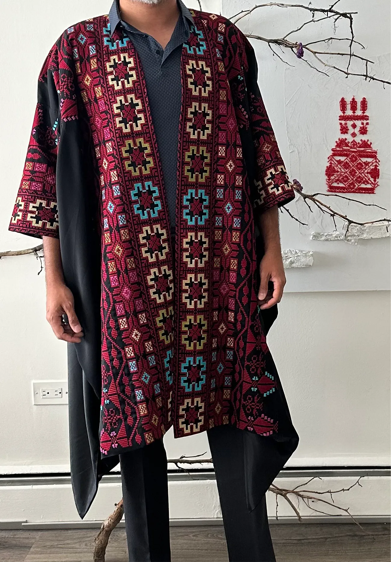 Unisex Essential Poncho – Modern Elegance Meets Versatility